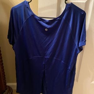 Lulu lemon workout shirt
